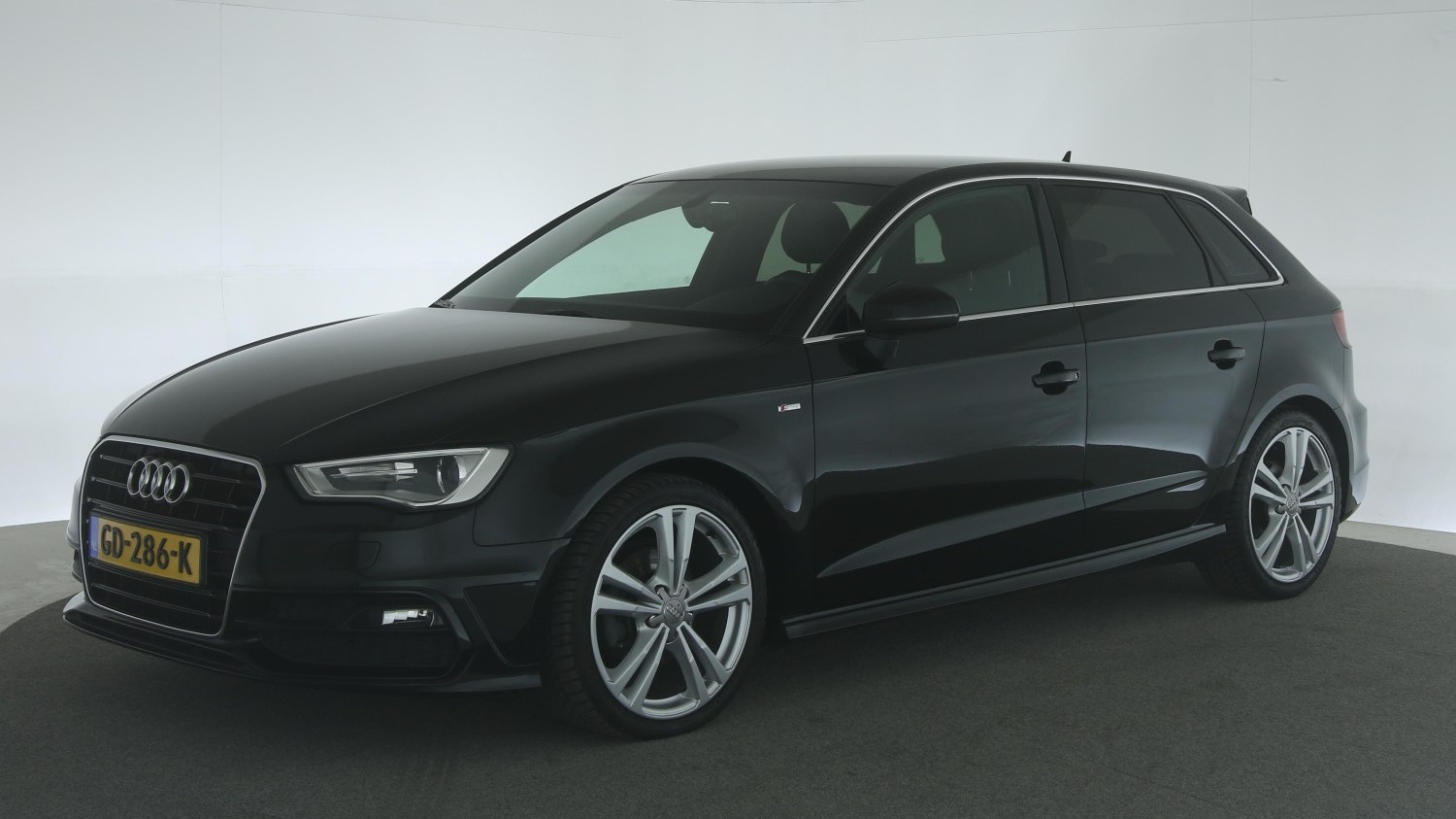 Audi A3 Hatchback 2015 GD-286-K 1