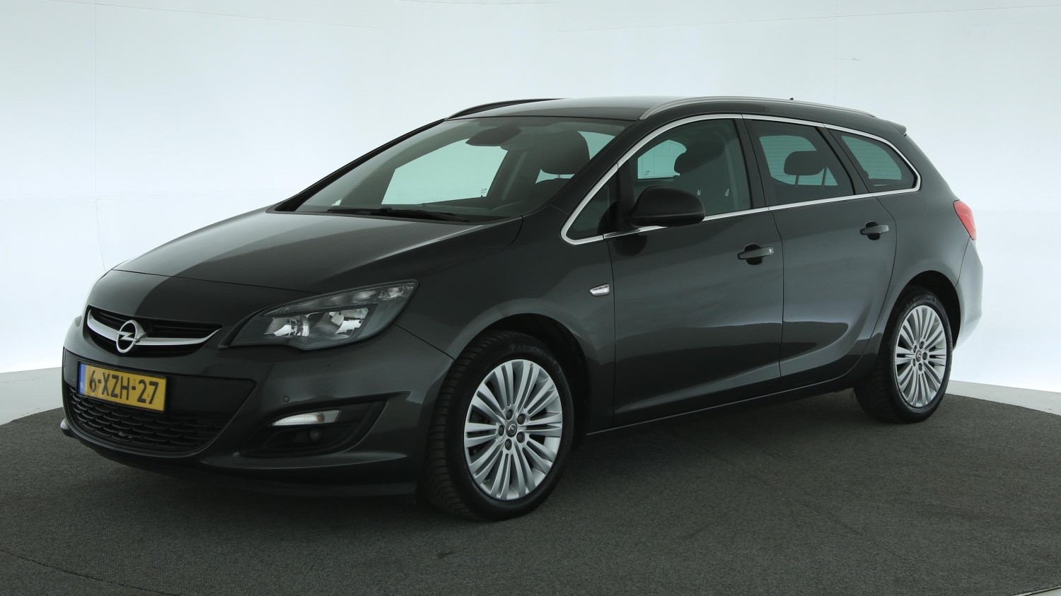 Opel Astra Station 2014 6-XZH-27 1