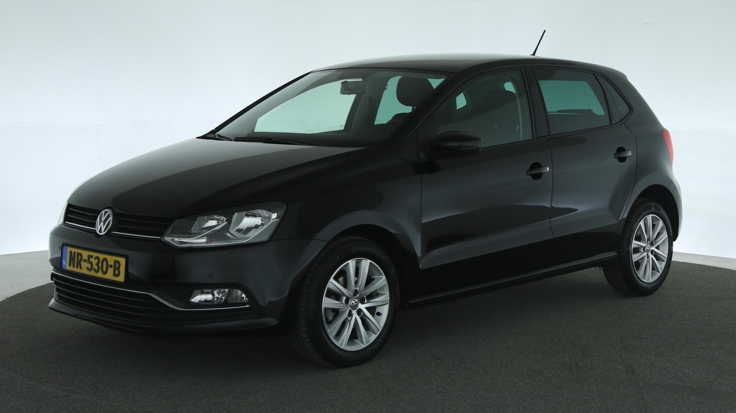 Volkswagen Polo Hatchback 2017 NR-530-B 1