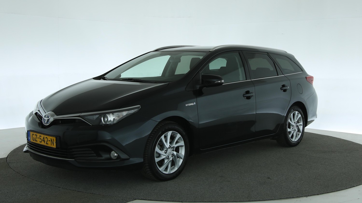 Toyota Auris Station 2015 GZ-542-N 1