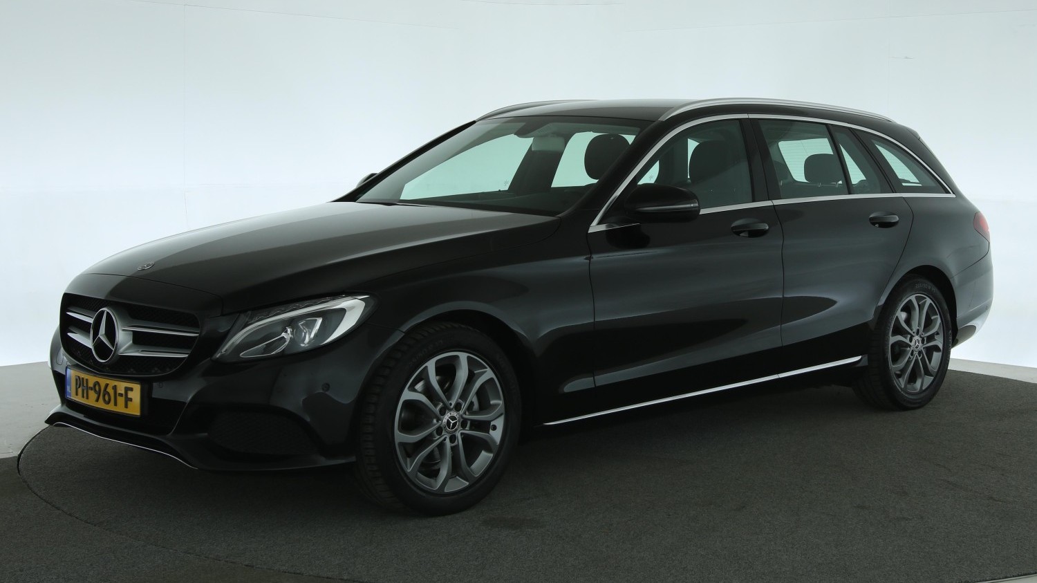 Mercedes-Benz C-klasse Station 2017 PH-961-F 1