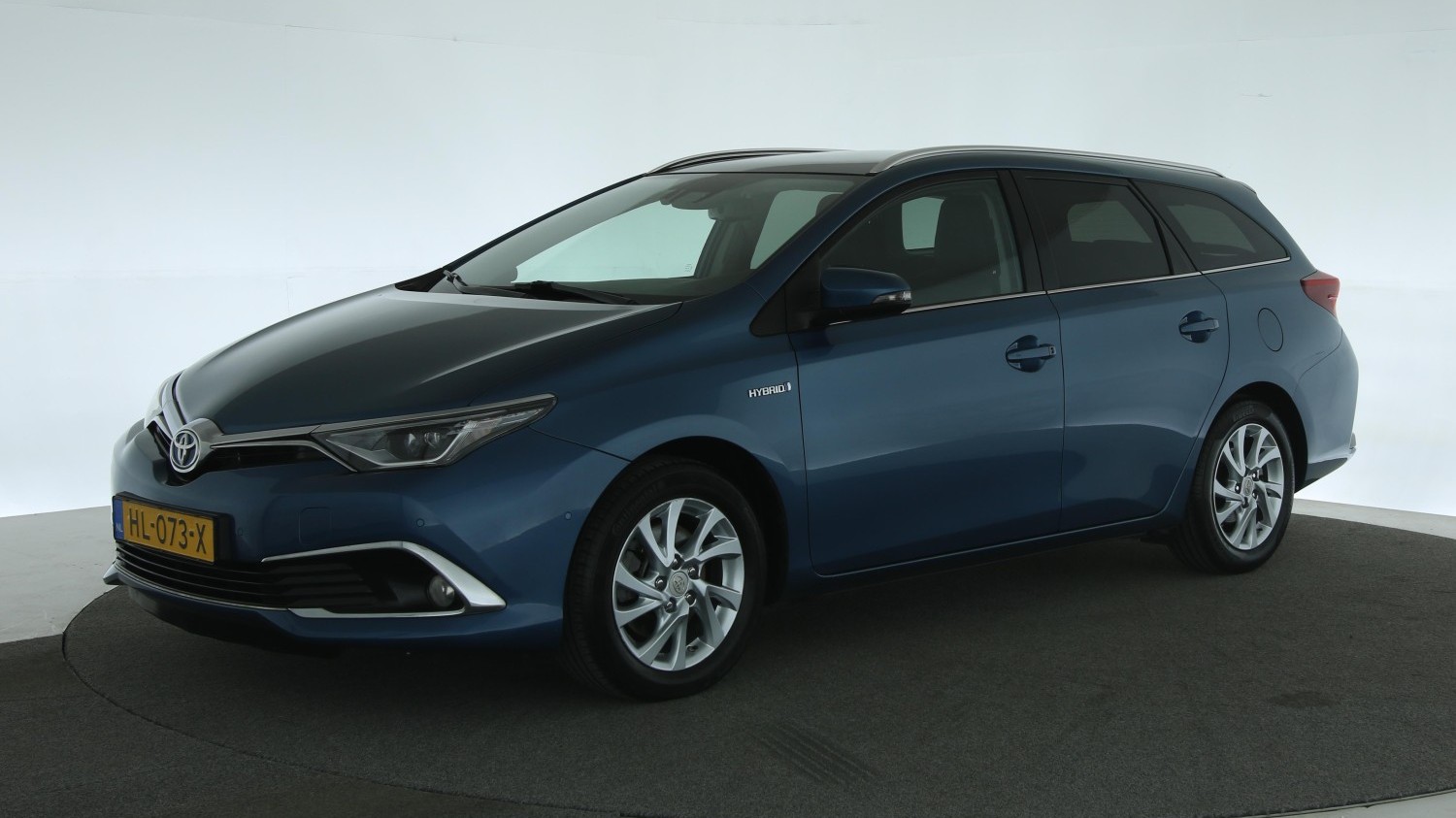 Toyota Auris Station 2015 HL-073-X 1