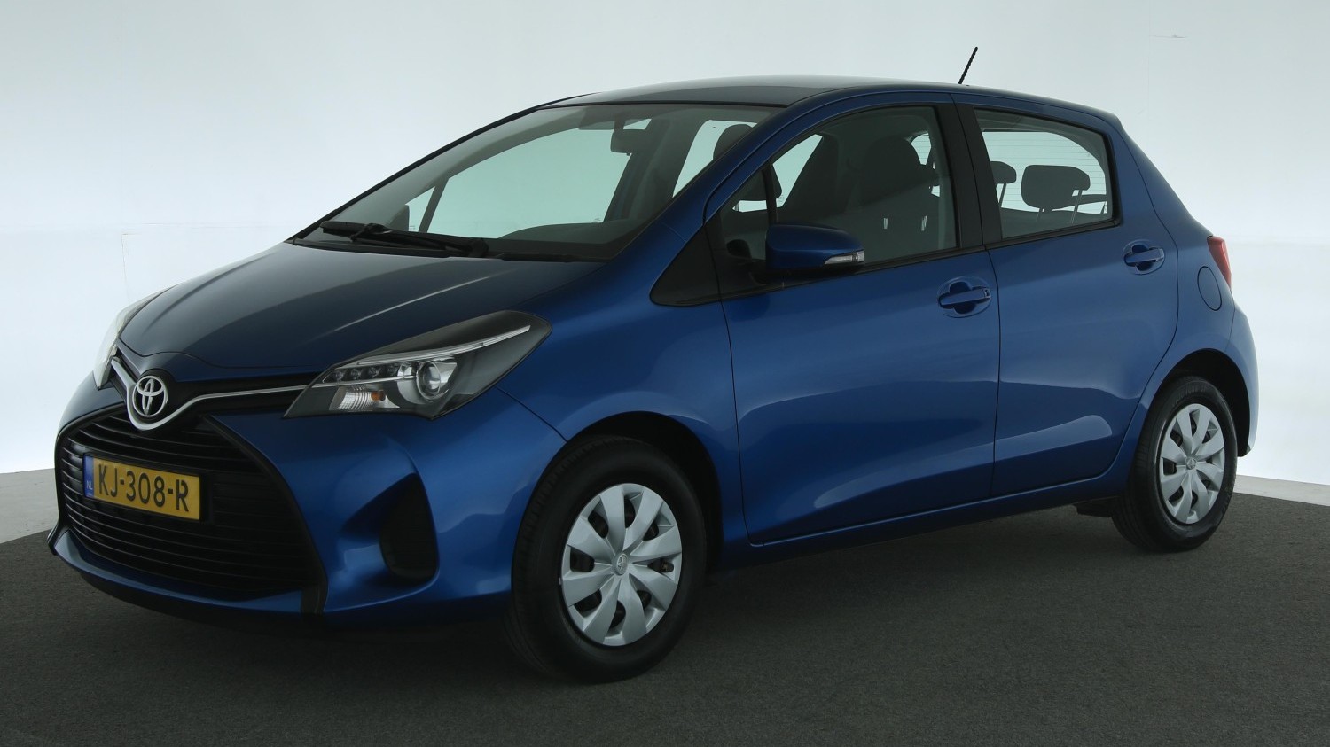 Toyota Yaris Hatchback 2016 KJ-308-R 1