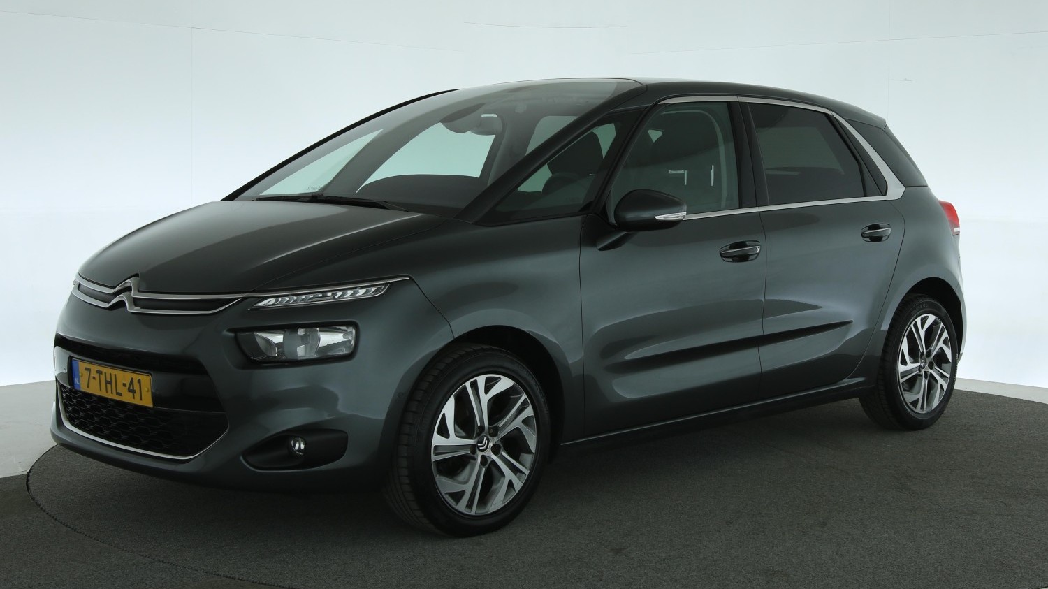 Citroen C4 Picasso MPV 2014 7-THL-41 1
