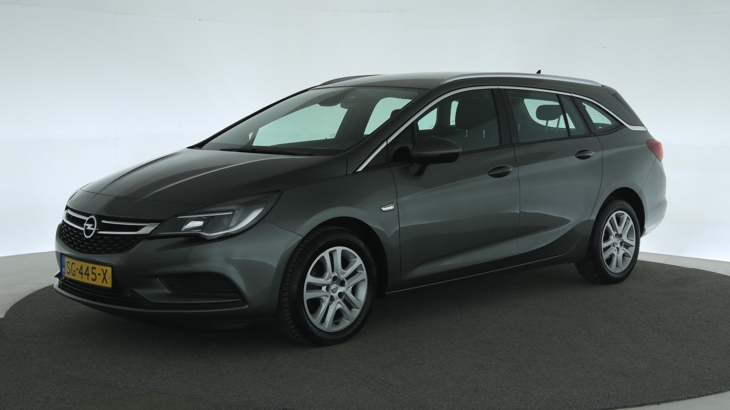Opel Astra Station 2018 SG-445-X 1