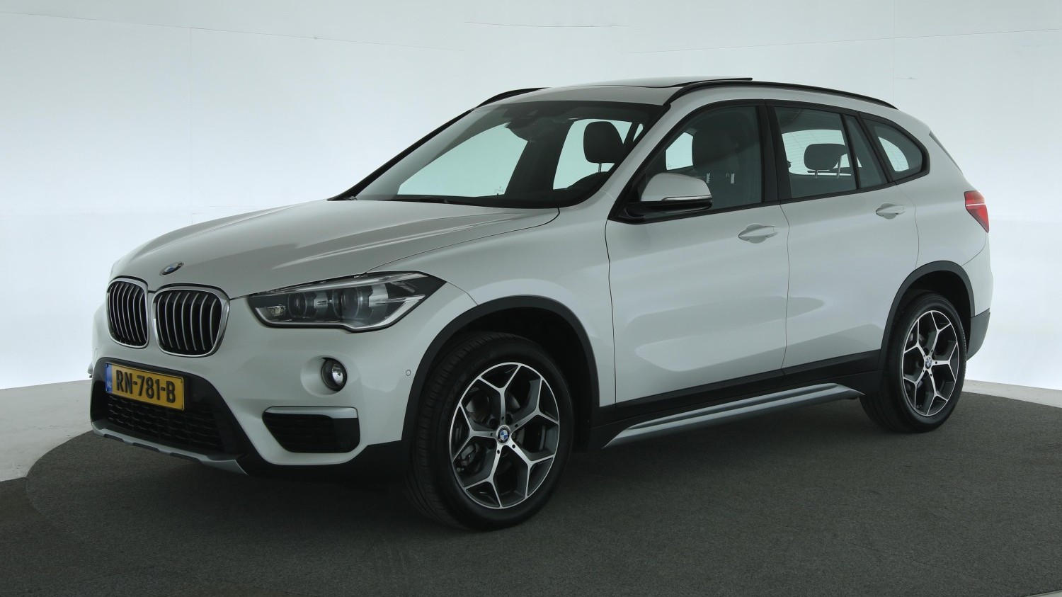 BMW X1 SUV / Terreinwagen 2018 RN-781-B 1