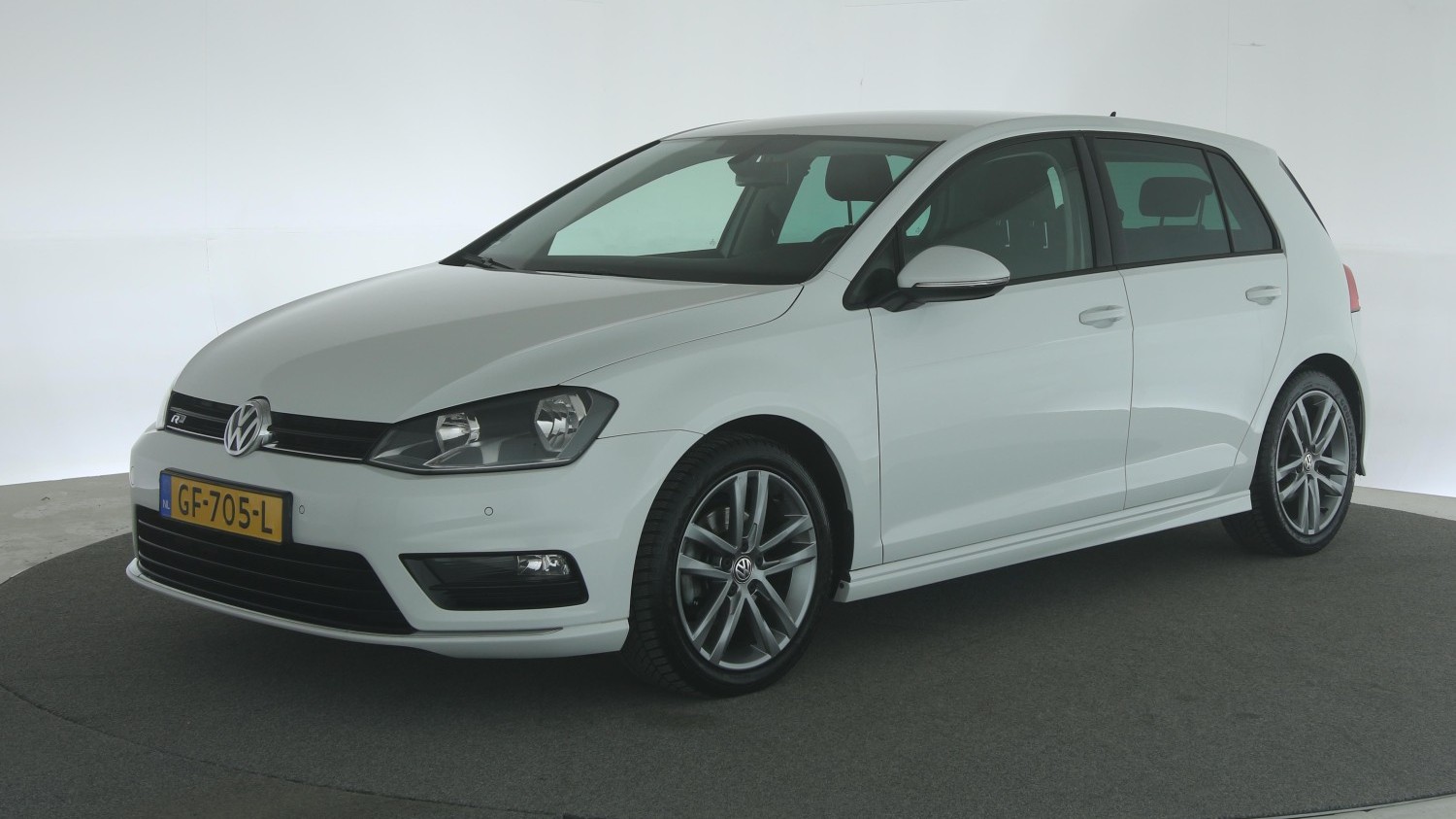 Volkswagen Golf Hatchback 2015 GF-705-L 1