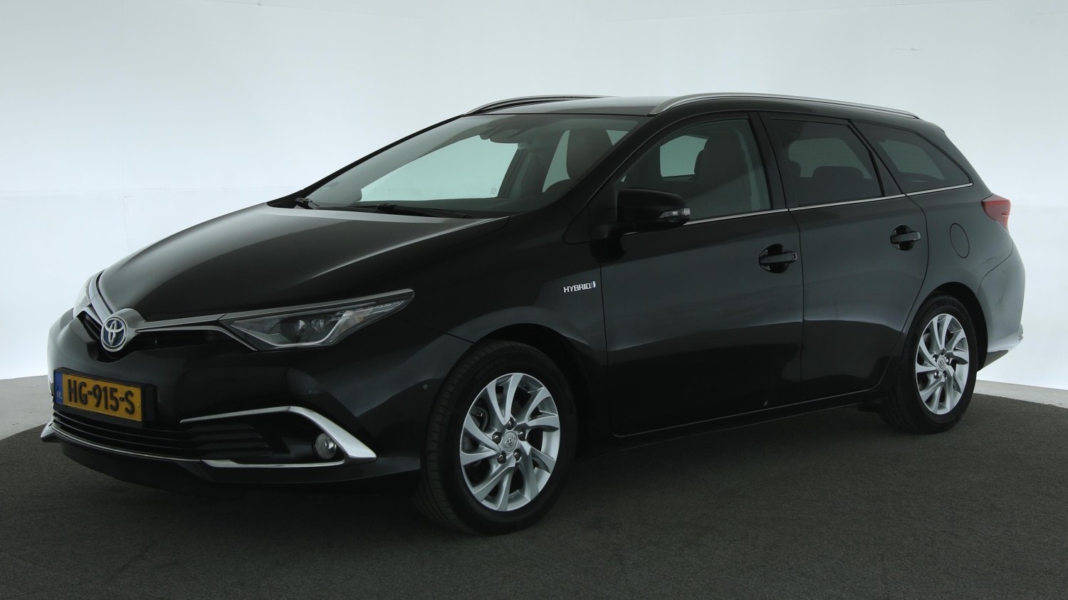 Toyota Auris Station 2015 HG-915-S 1
