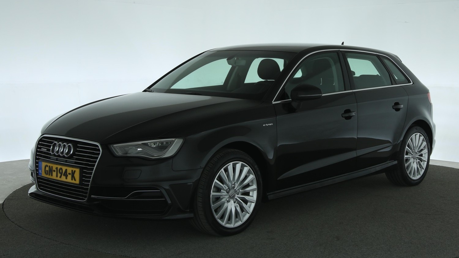 Audi A3 Hatchback 2015 GN-194-K 1
