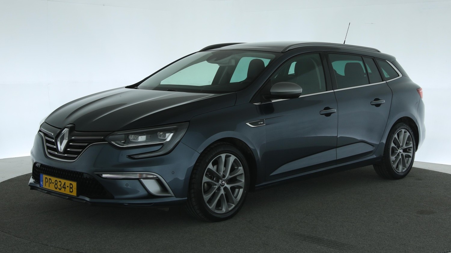Renault Mégane Station 2017 PP-834-B 1
