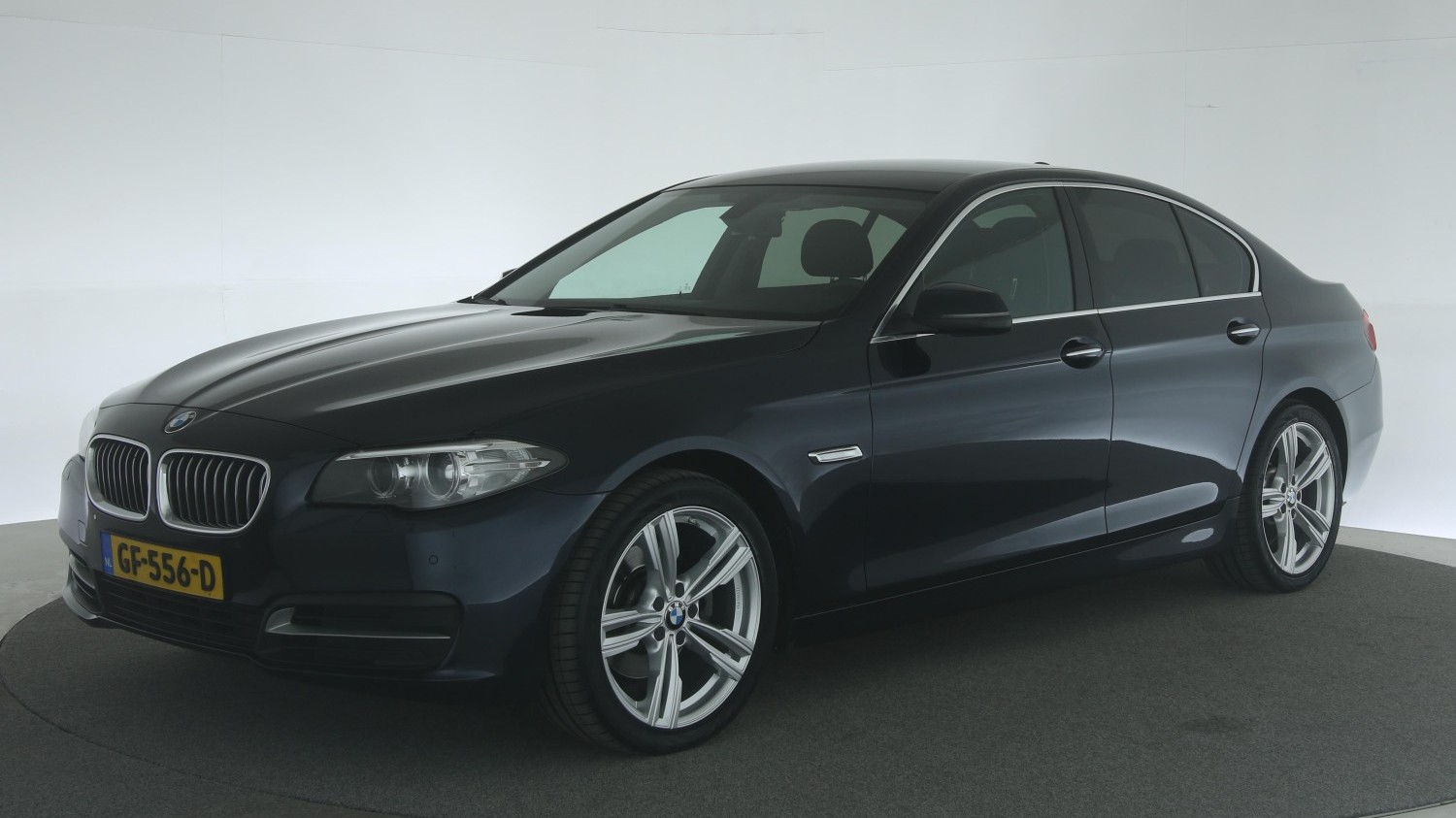BMW 5-serie Sedan 2015 GF-556-D 1