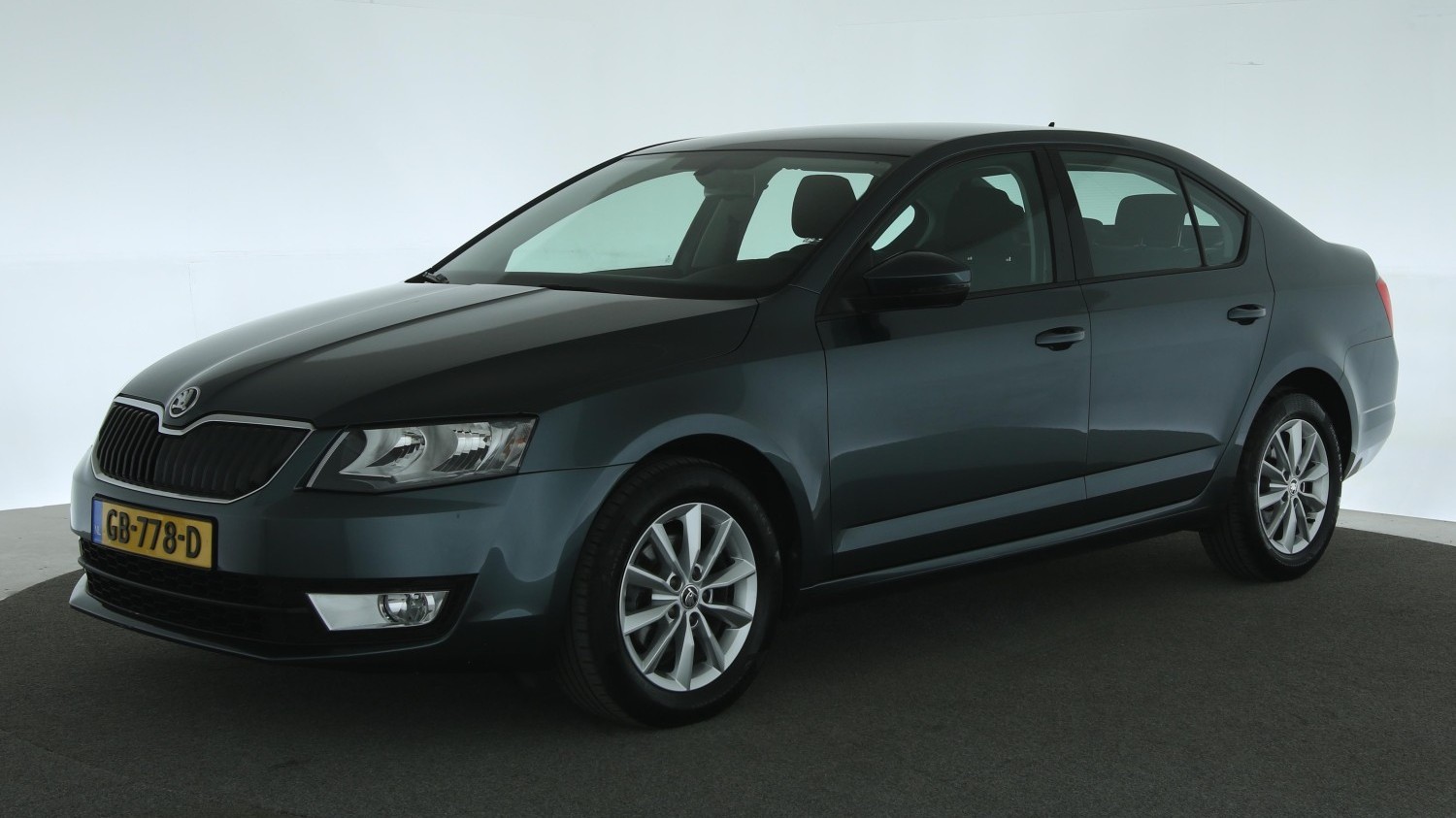 Skoda Octavia Hatchback 2015 GB-778-D 1