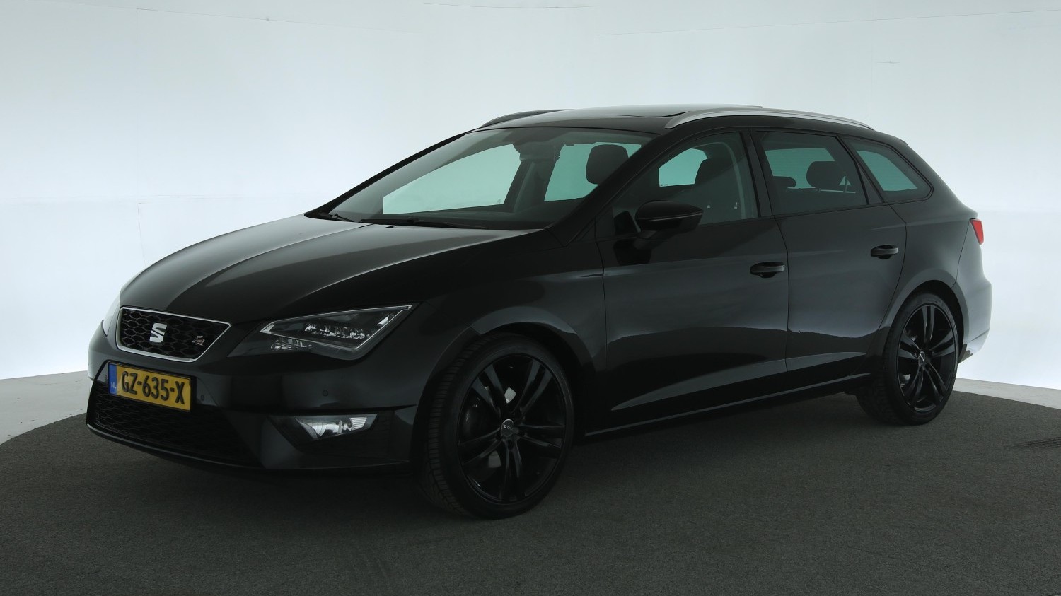 Seat Leon Station 2015 GZ-635-X 1