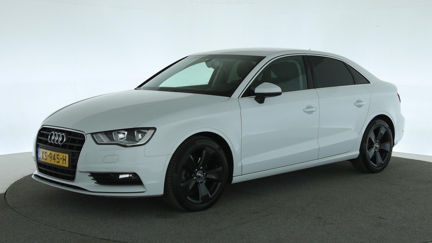 Audi A3 Sedan 2015 XS-945-H 1
