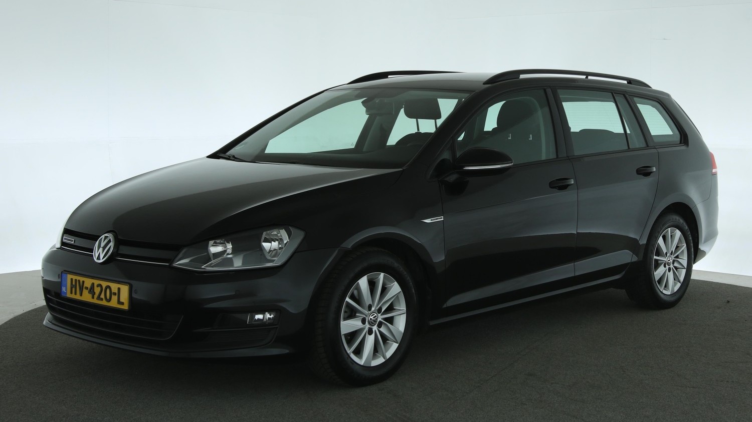 Volkswagen Golf Station 2016 HV-420-L 1