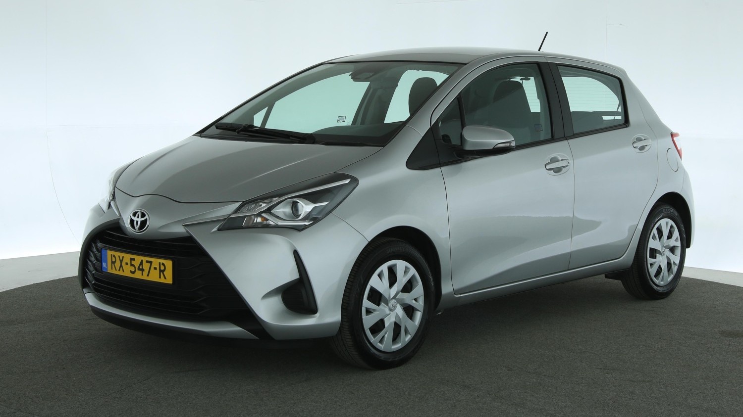 Toyota Yaris Hatchback 2018 RX-547-R 1