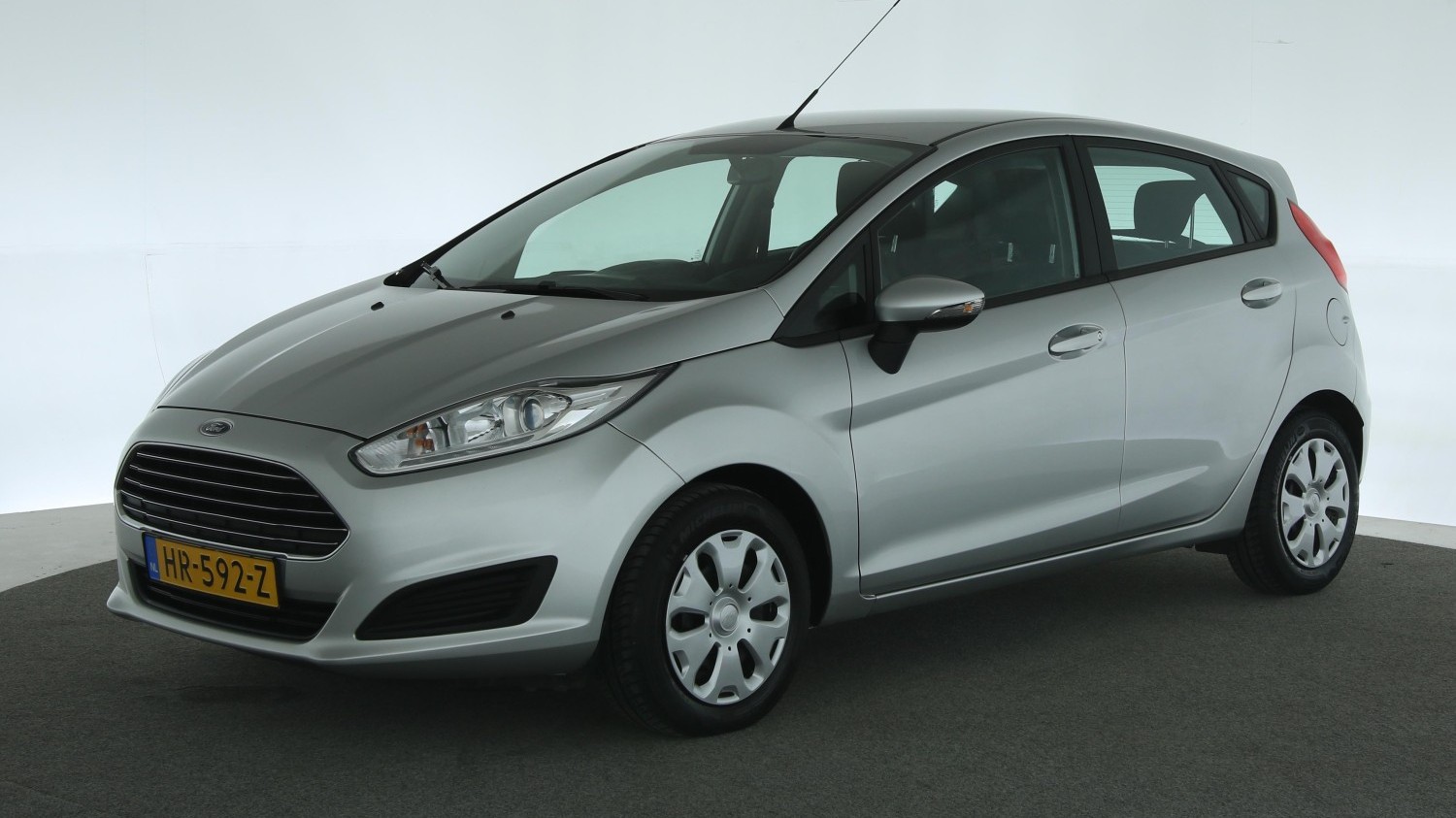 Ford Fiesta Hatchback 2015 HR-592-Z 1