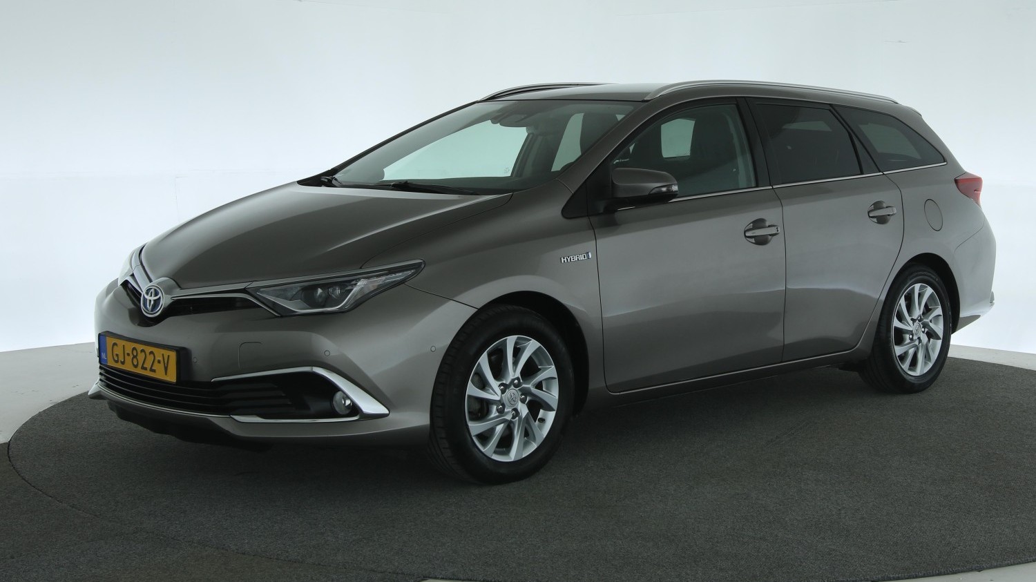 Toyota Auris Station 2015 GJ-822-V 1