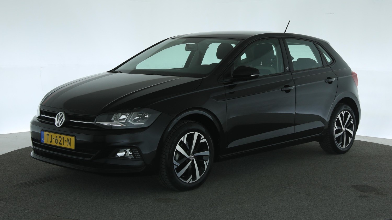 Volkswagen Polo Hatchback 2018 TJ-621-N 1