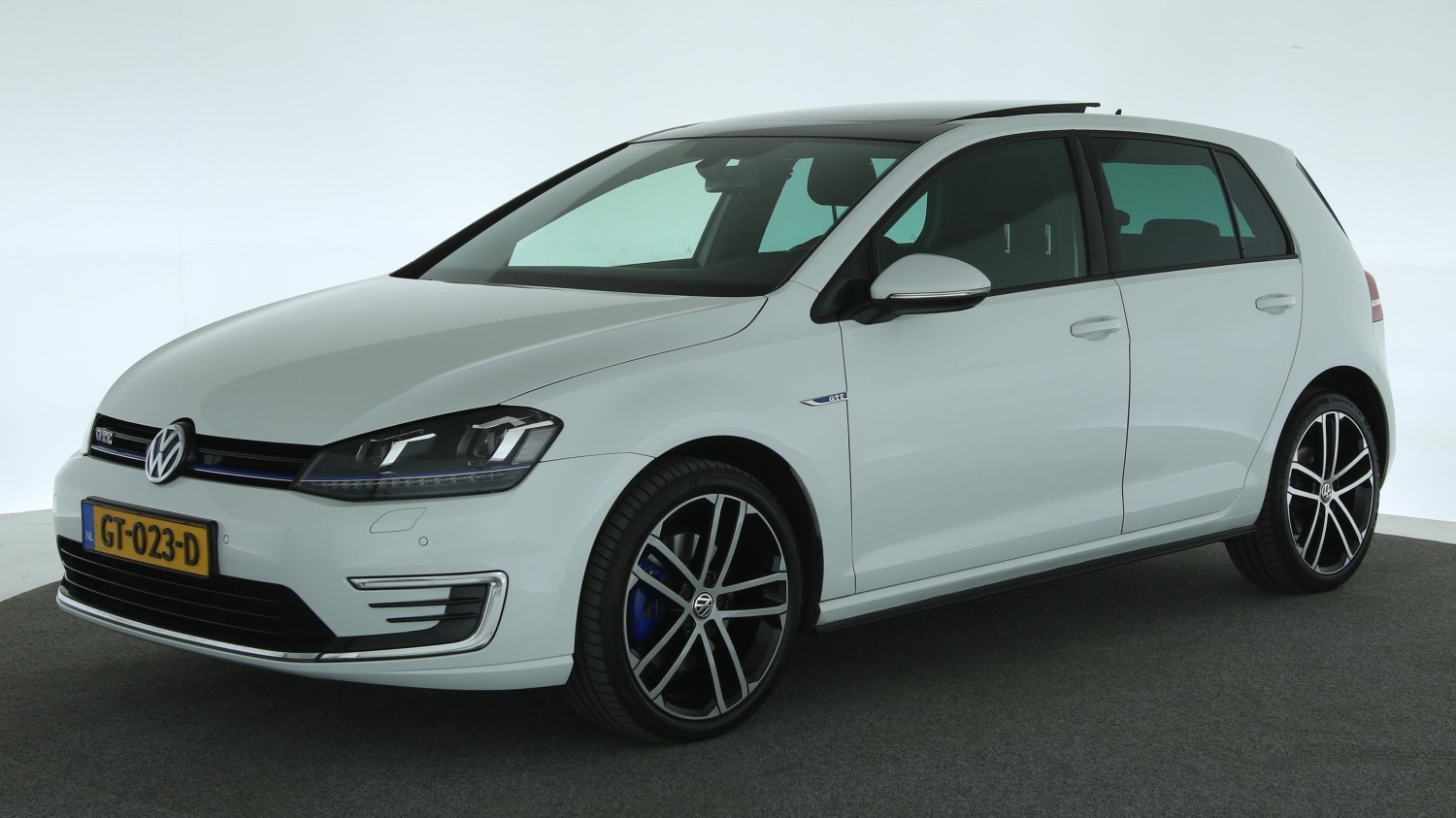 Volkswagen Golf Hatchback 2015 GT-023-D 1