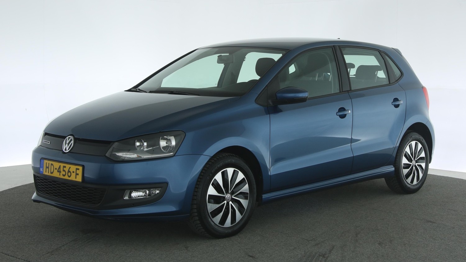 Volkswagen Polo Hatchback 2015 HD-456-F 1
