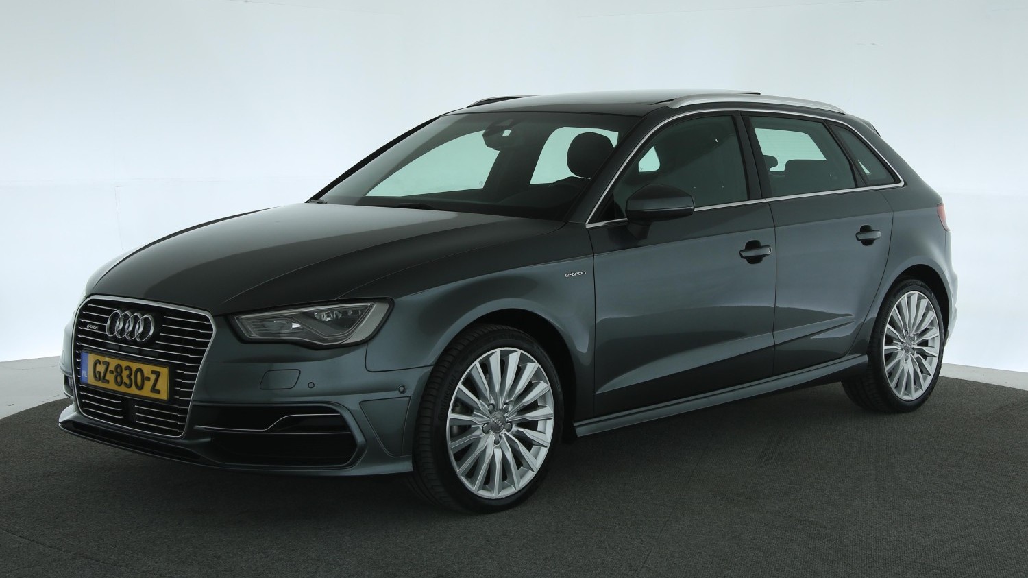 Audi A3 Hatchback 2015 GZ-830-Z 1