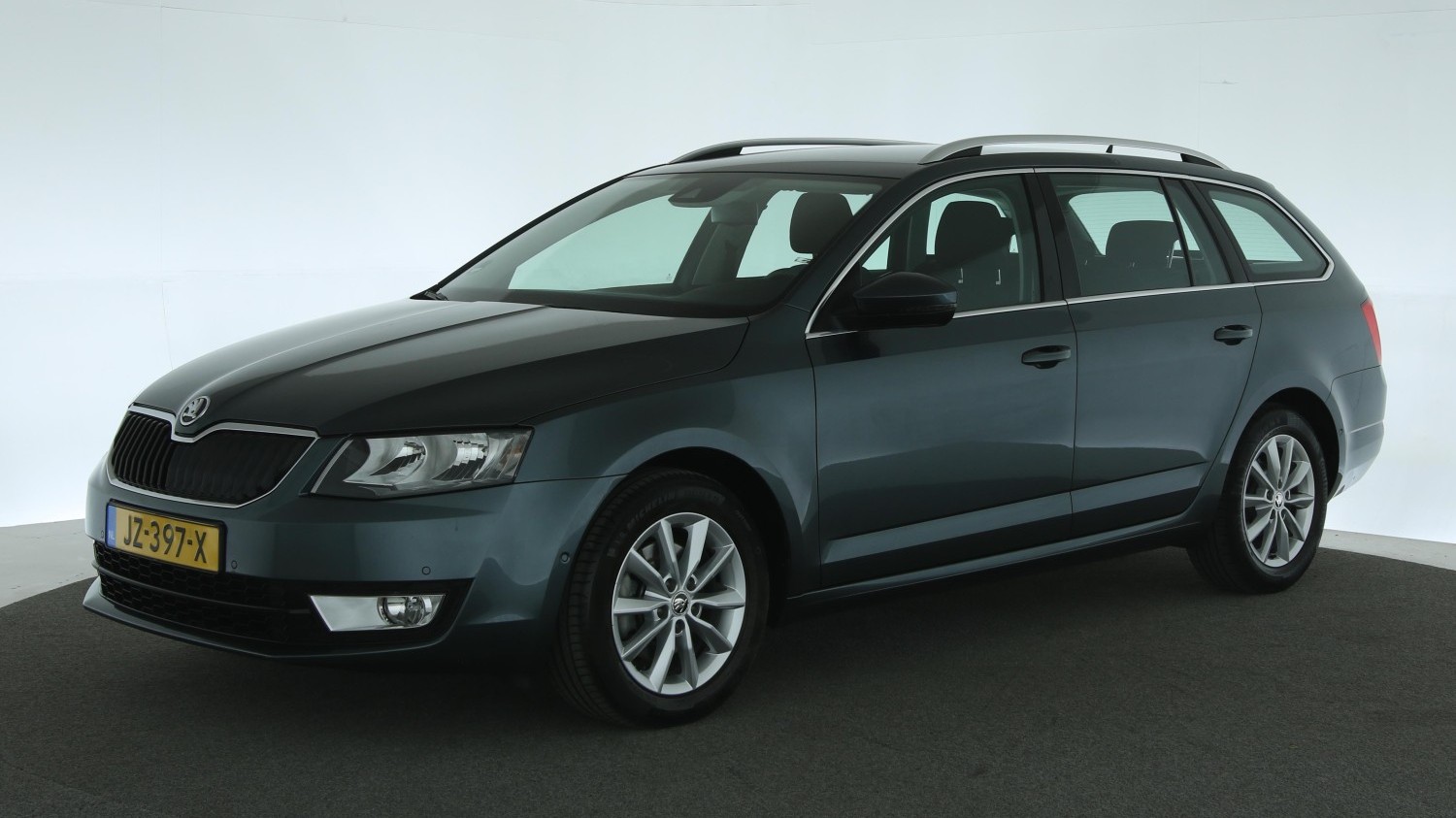 Skoda Octavia Station 2016 JZ-397-X 1
