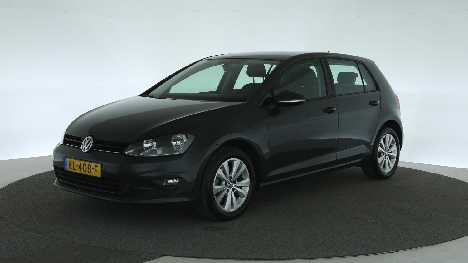 Volkswagen Golf Hatchback 2016 KL-408-F 1