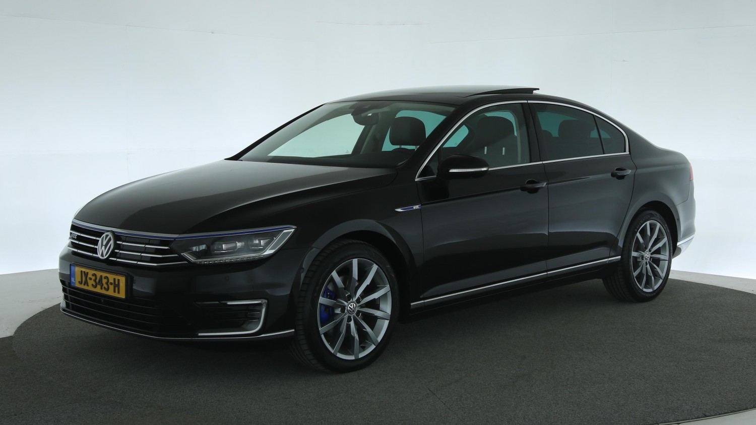 Volkswagen Passat Sedan 2015 JX-343-H 1