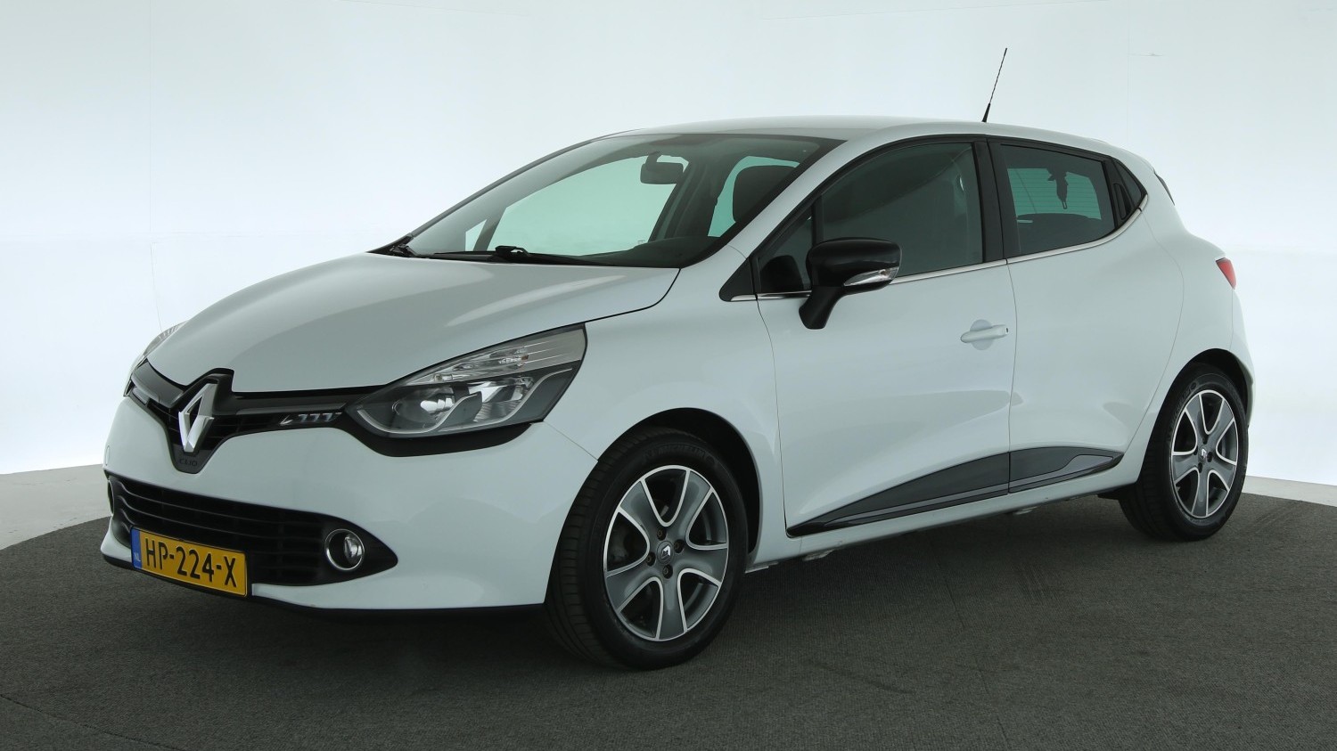 Renault Clio Hatchback 2015 HP-224-X 1