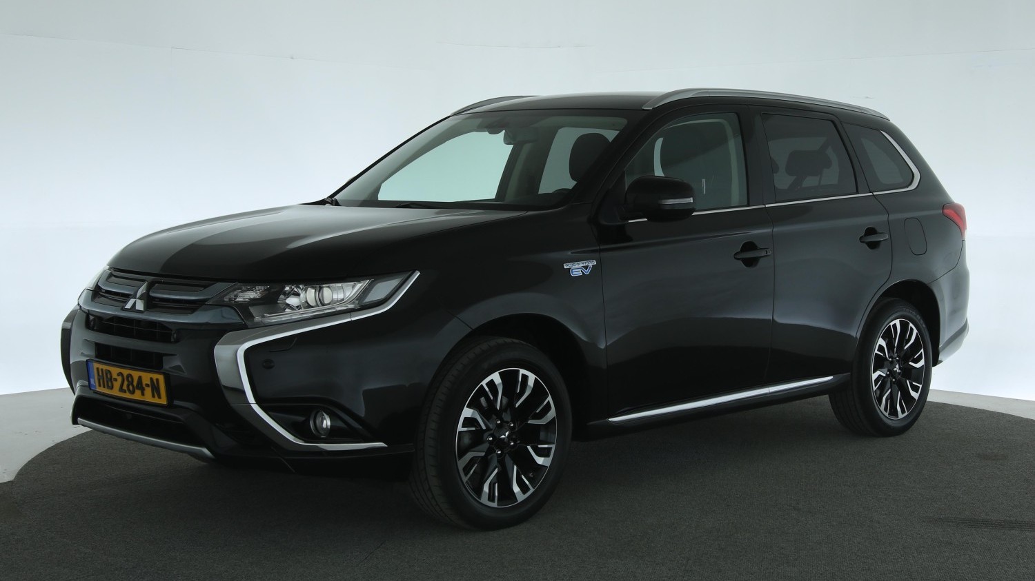 Mitsubishi Outlander SUV / Terreinwagen 2015 HB-284-N 1