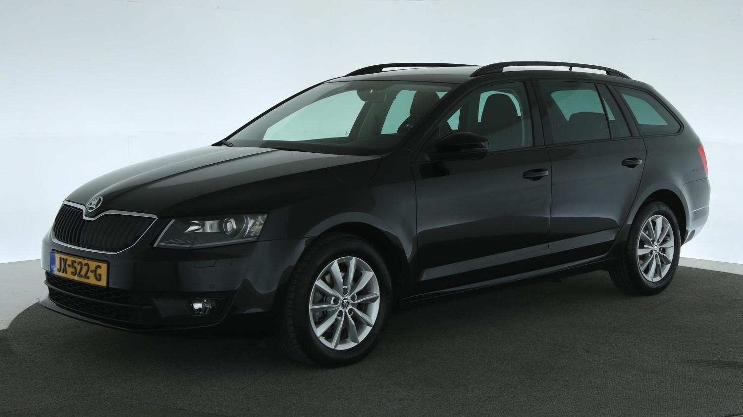 Skoda Octavia Station 2016 JX-522-G 1