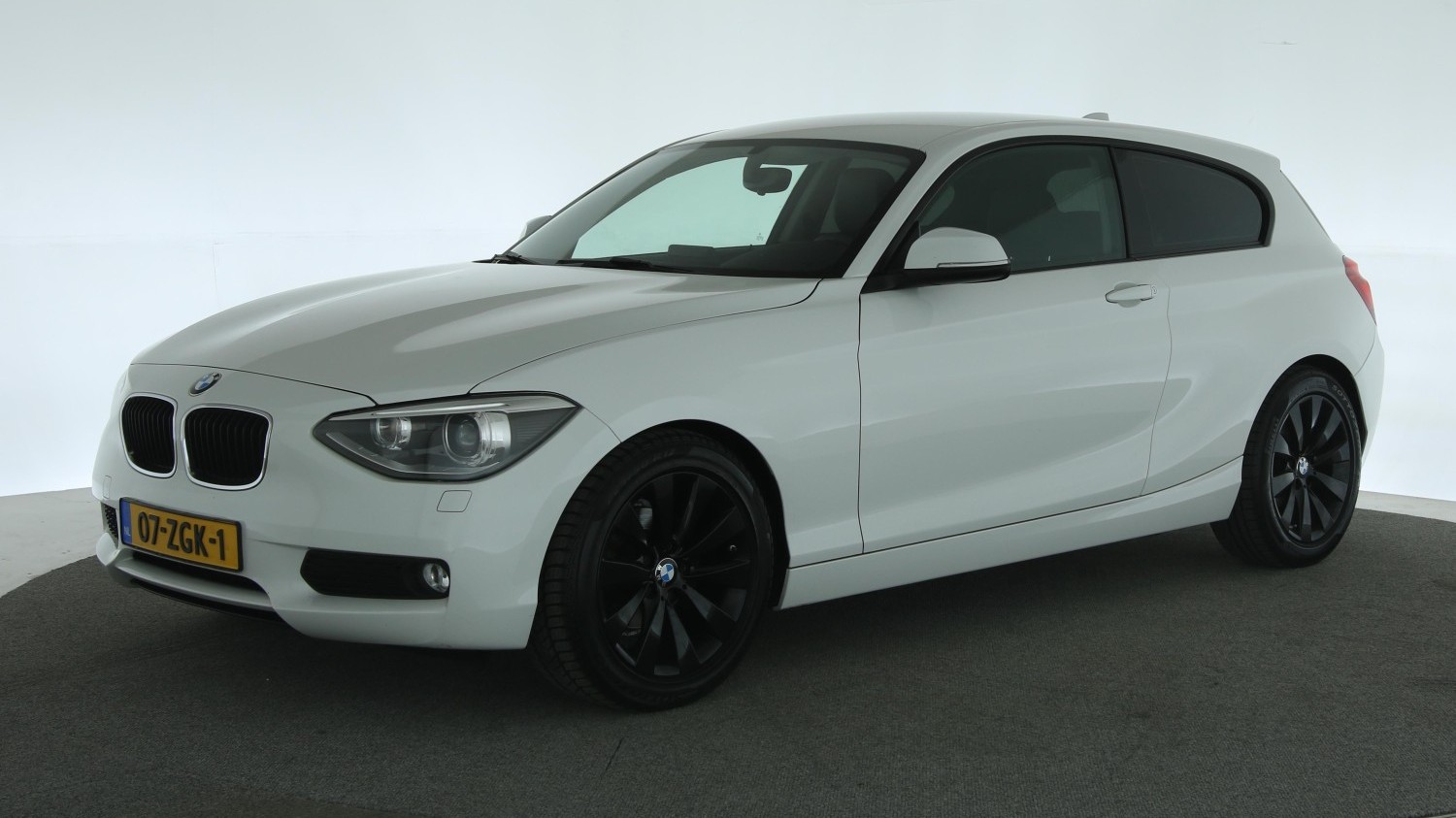 BMW 1-serie Hatchback 2012 07-ZGK-1 1