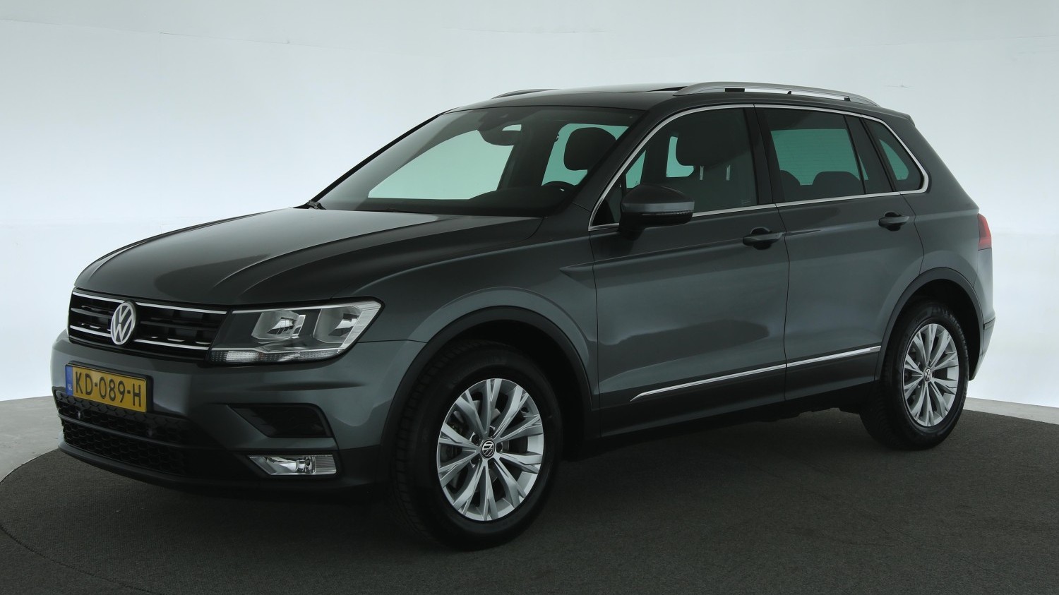 Volkswagen Tiguan SUV / Terreinwagen 2016 KD-089-H 1