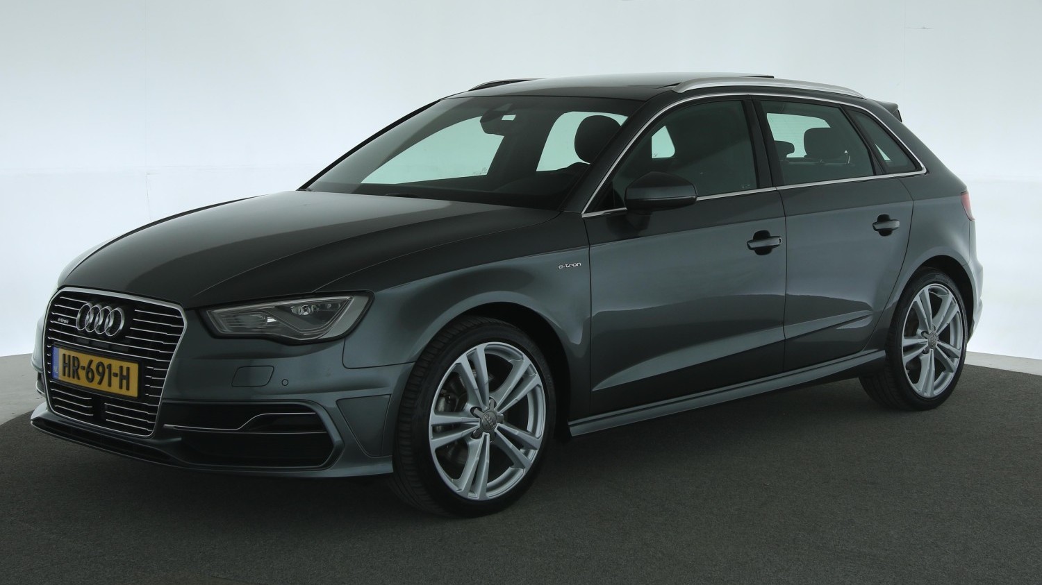 Audi A3 Hatchback 2015 HR-691-H 1