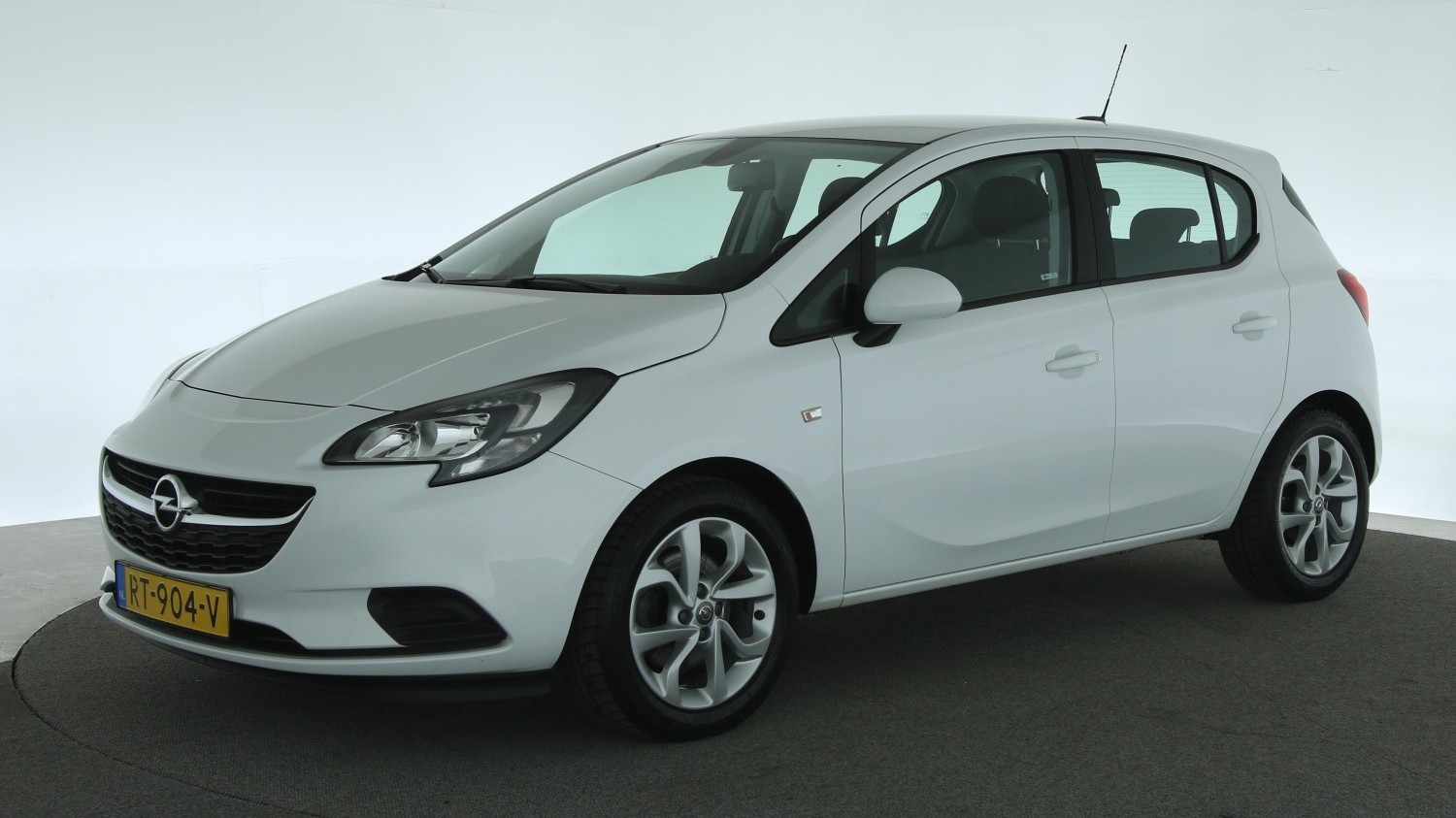 Opel Corsa Hatchback 2018 RT-904-V 1