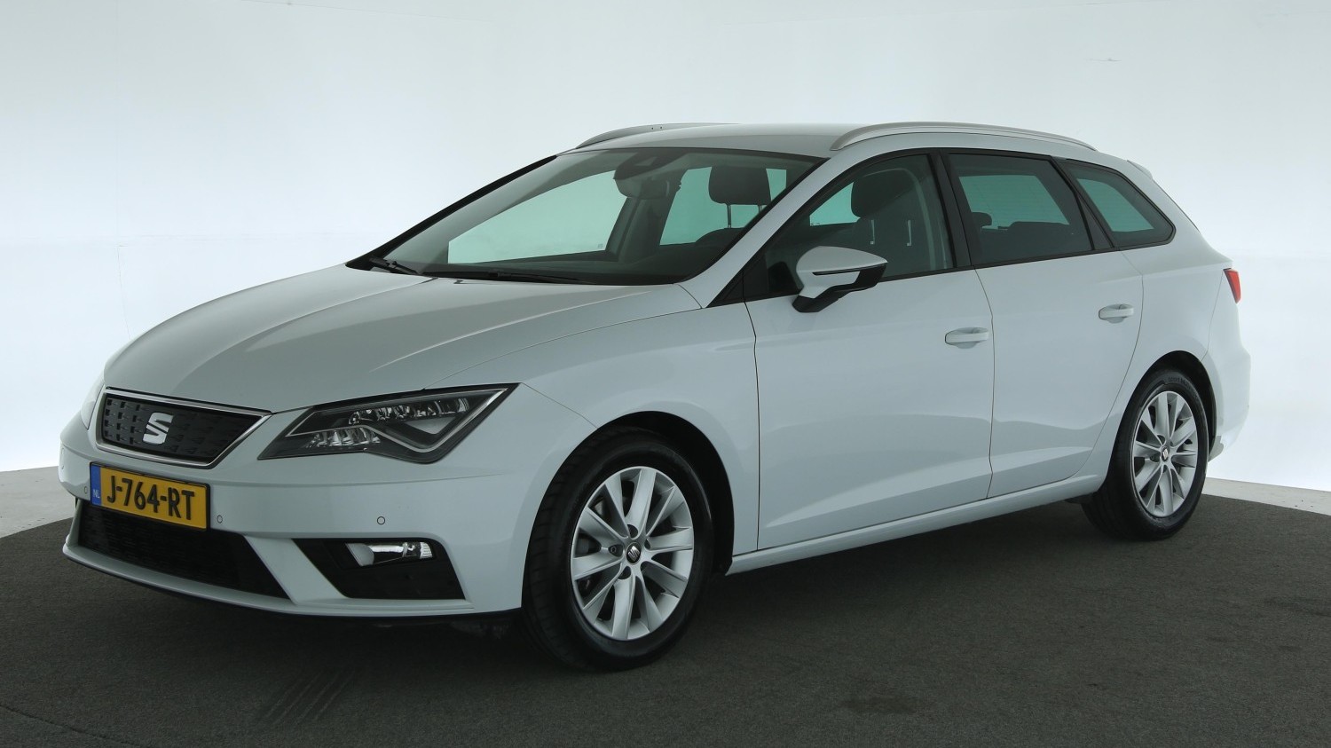 Seat Leon Station 2018 J-764-RT 1