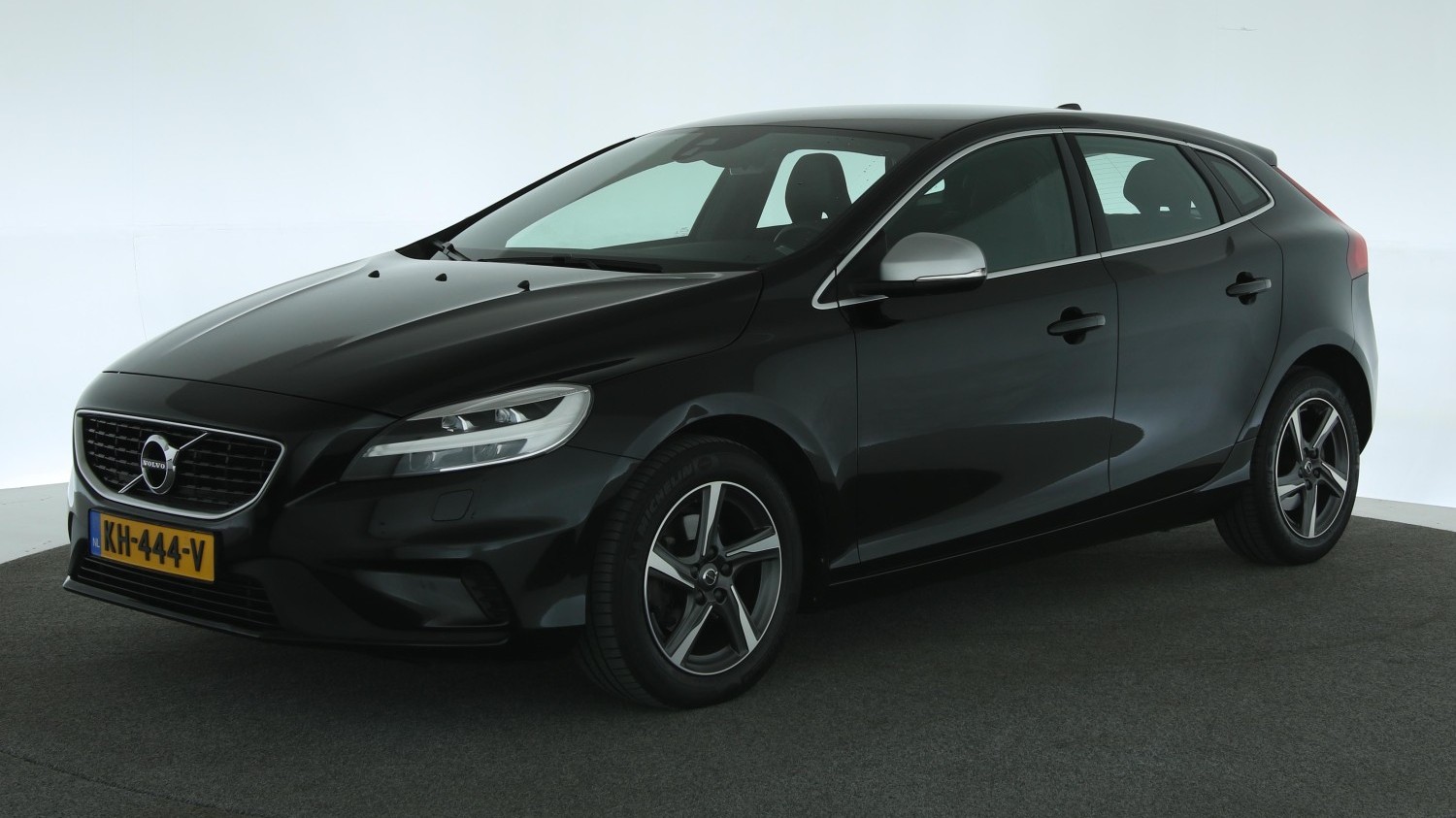 Volvo V40 Hatchback 2016 KH-444-V 1