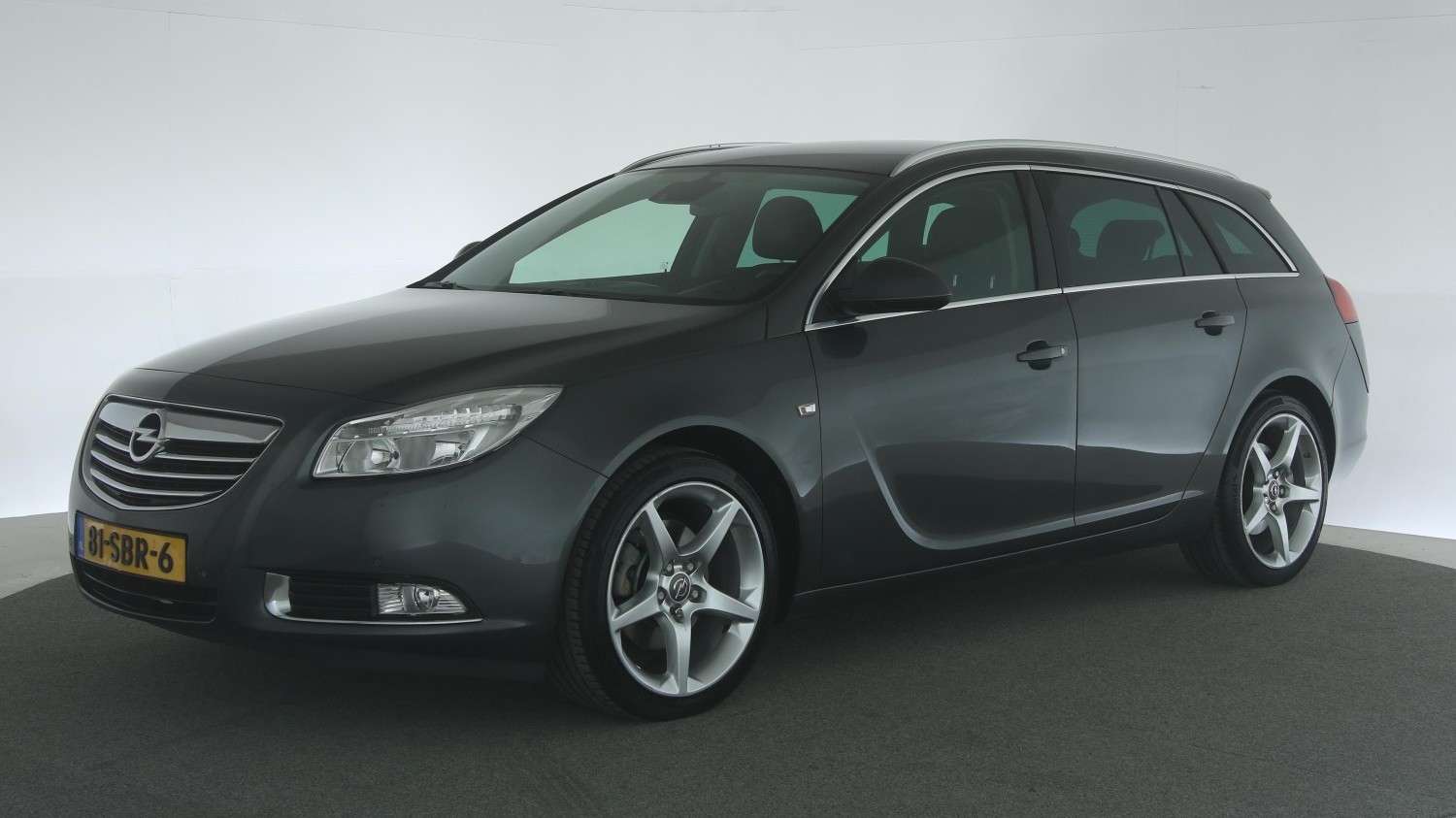Opel Insignia Station 2011 81-SBR-6 1